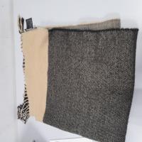 CS916/2024 SCIARPA MARRONE E BEIGE MARCA HM